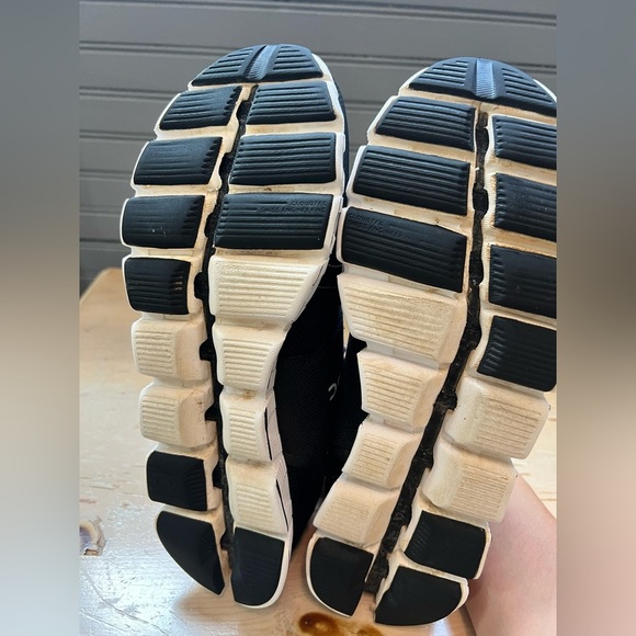 On Running Cloud Low Top Women's Sneakers Shoes Size 8.5 - Picture 7 of 10